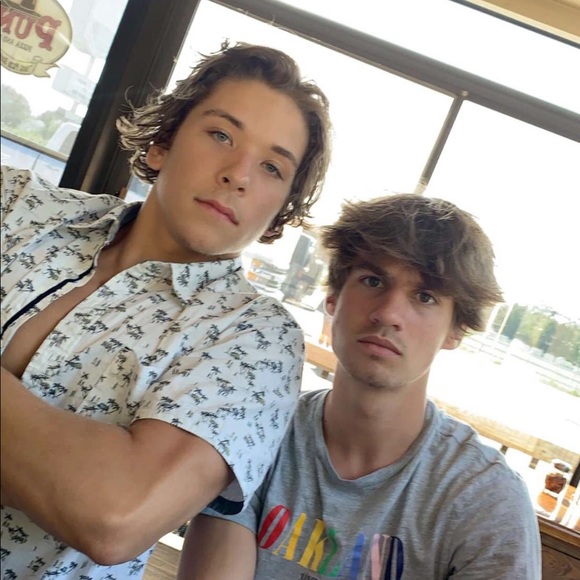 Meet your Posher, Kyle - Picture 1 of 1